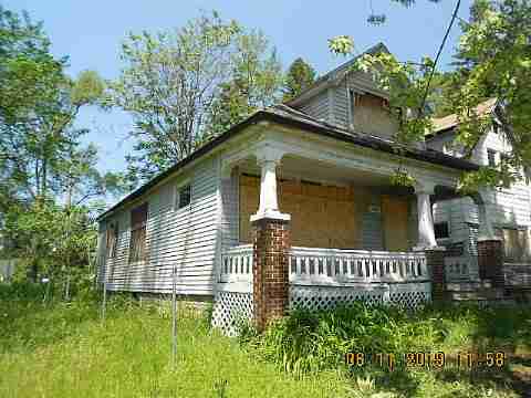 19385 Charest (4)_m.jpg